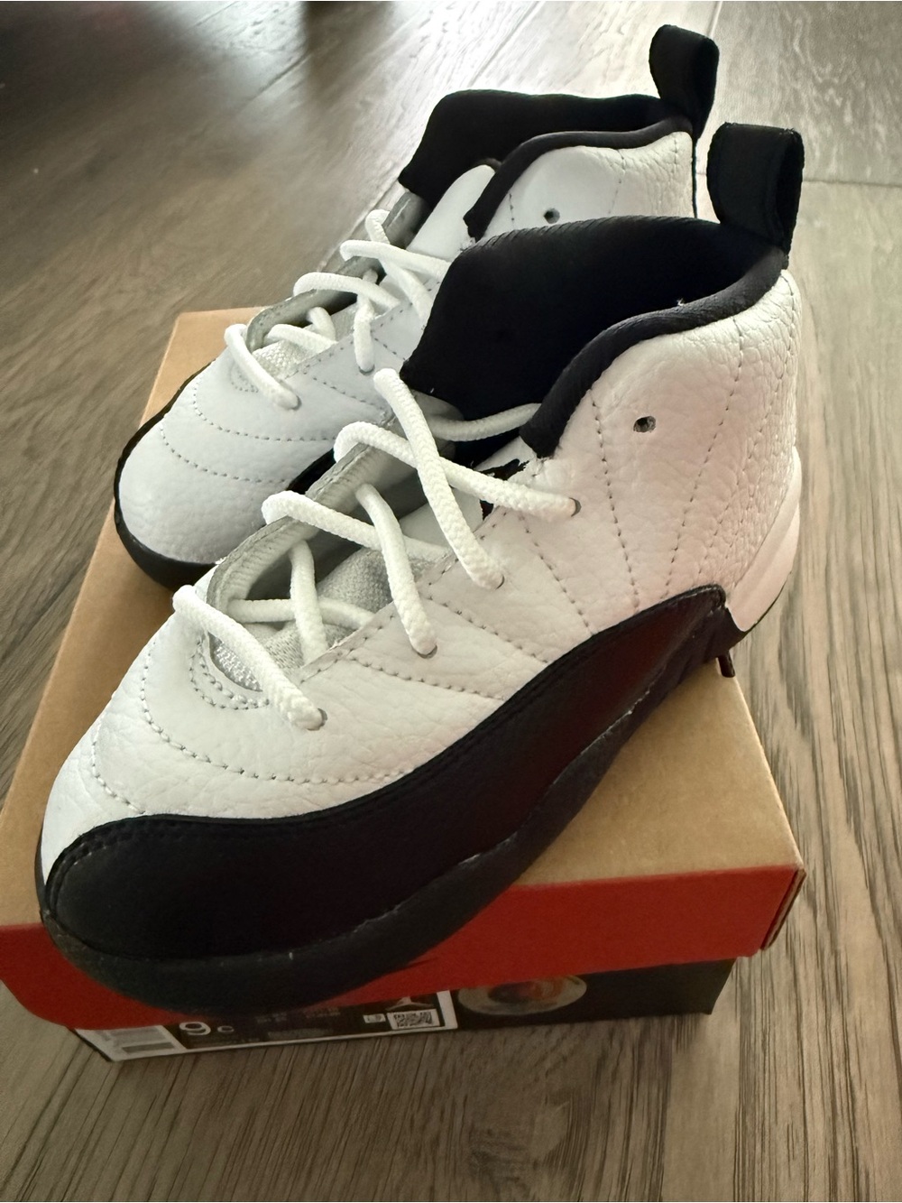 Nike Jordan 12 Retro Toddler Shoe Box - Black/White/Red - Picture 3 of 4